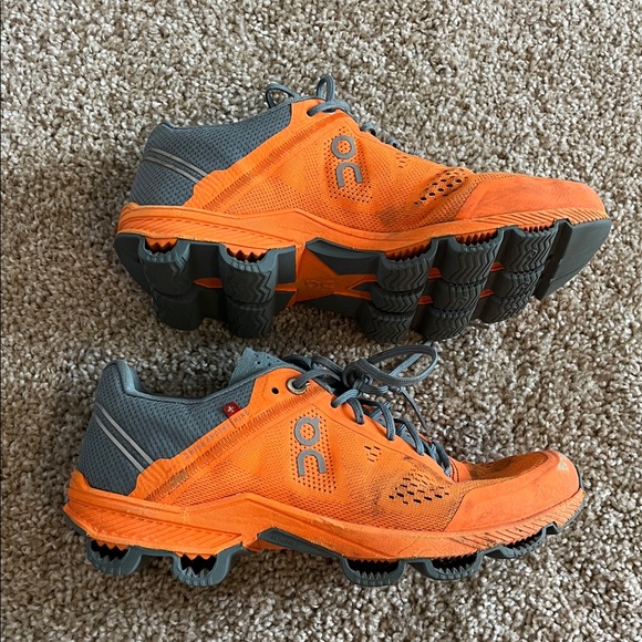 On Running Shoes - Picture 4 of 7